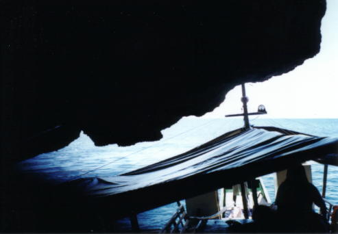 Gato_Boat_in_Cave